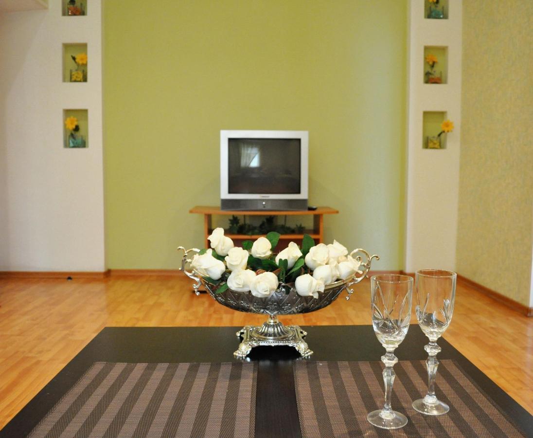 Apartment On Karbyshewa 1 Grodno Exterior photo